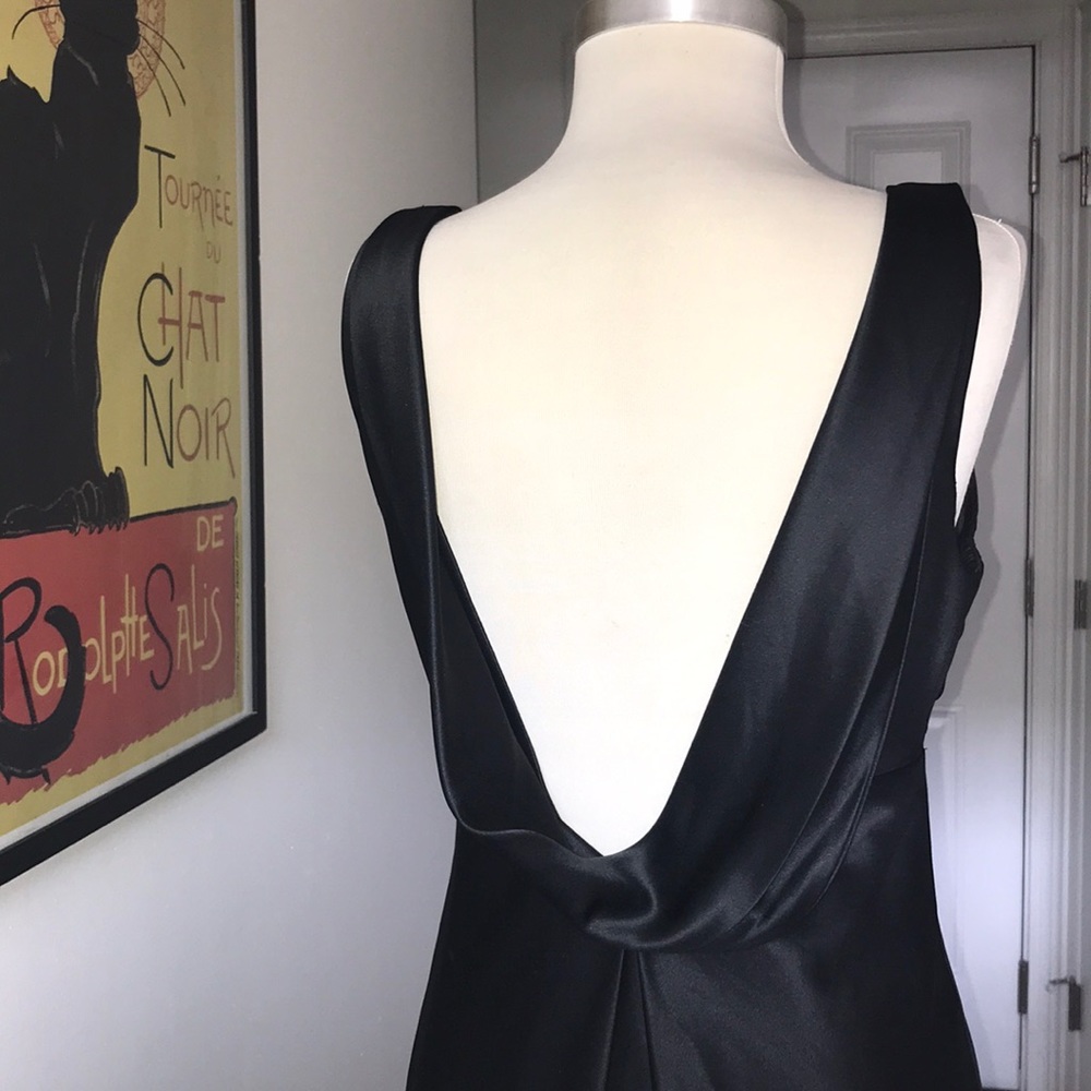 Gorgeous Basic Black Full Length Gown - image 4